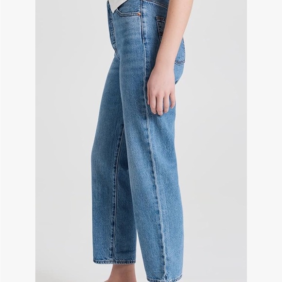 Ribcage Straight Ankle Jeans - Picture 3 of 9